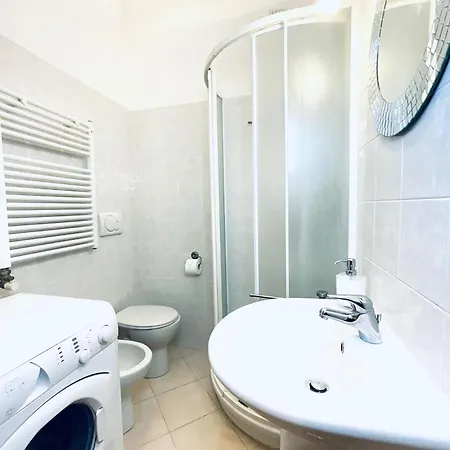 Center Equipped In The Heart Navigli District Milano